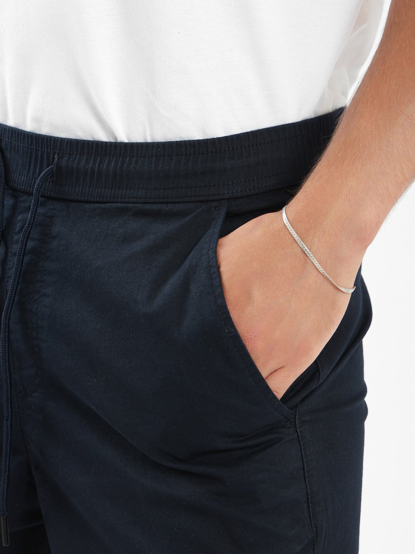 Short - Elasticated Waist - With Pockets
