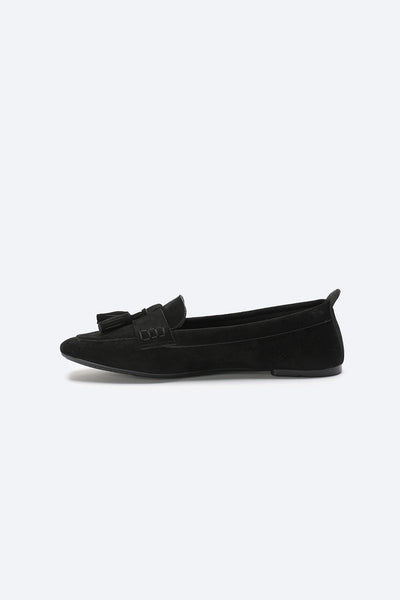 Loafers - Tassel Detail - Black