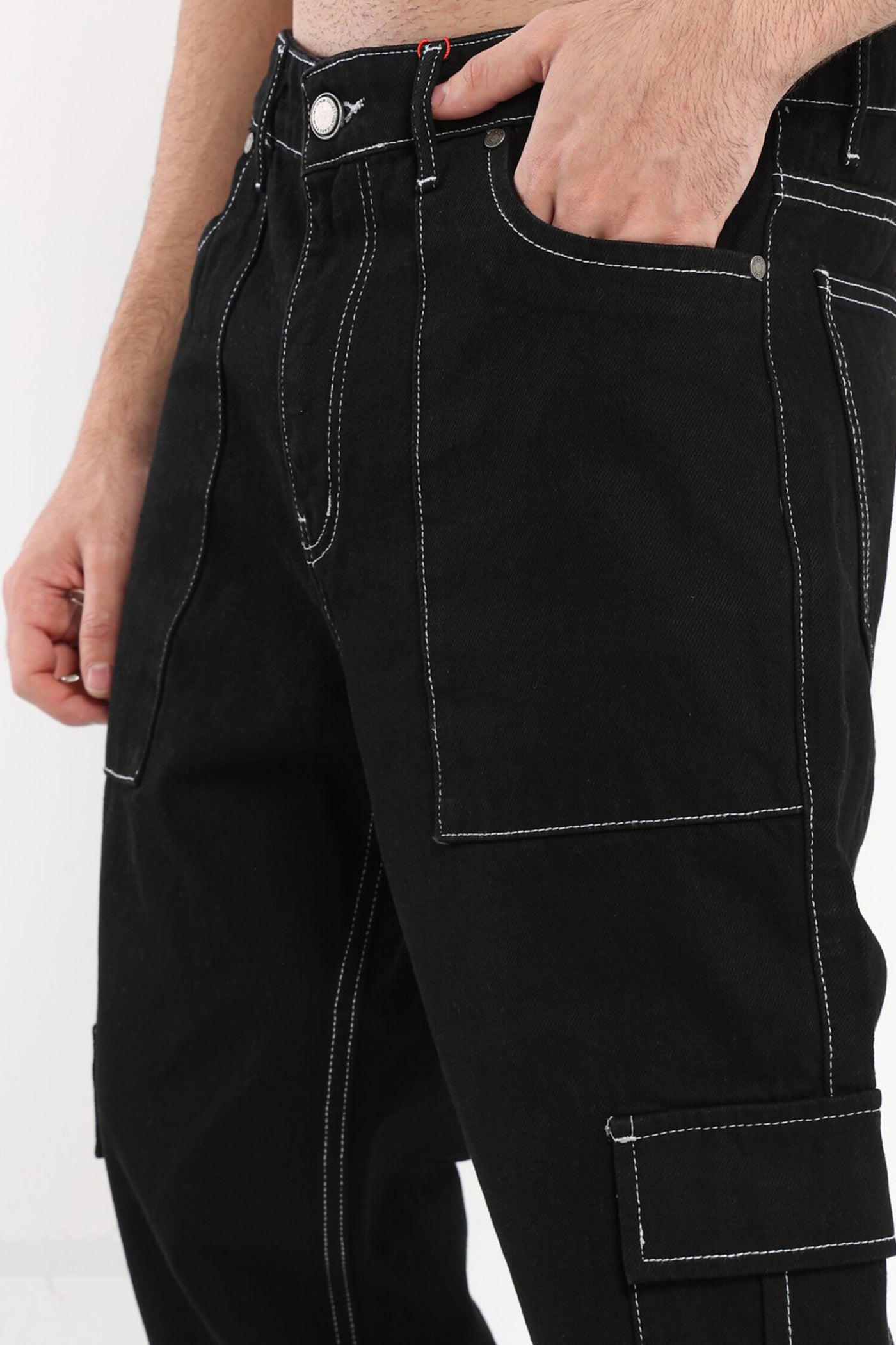 Cargo Jeans - Front Pockets