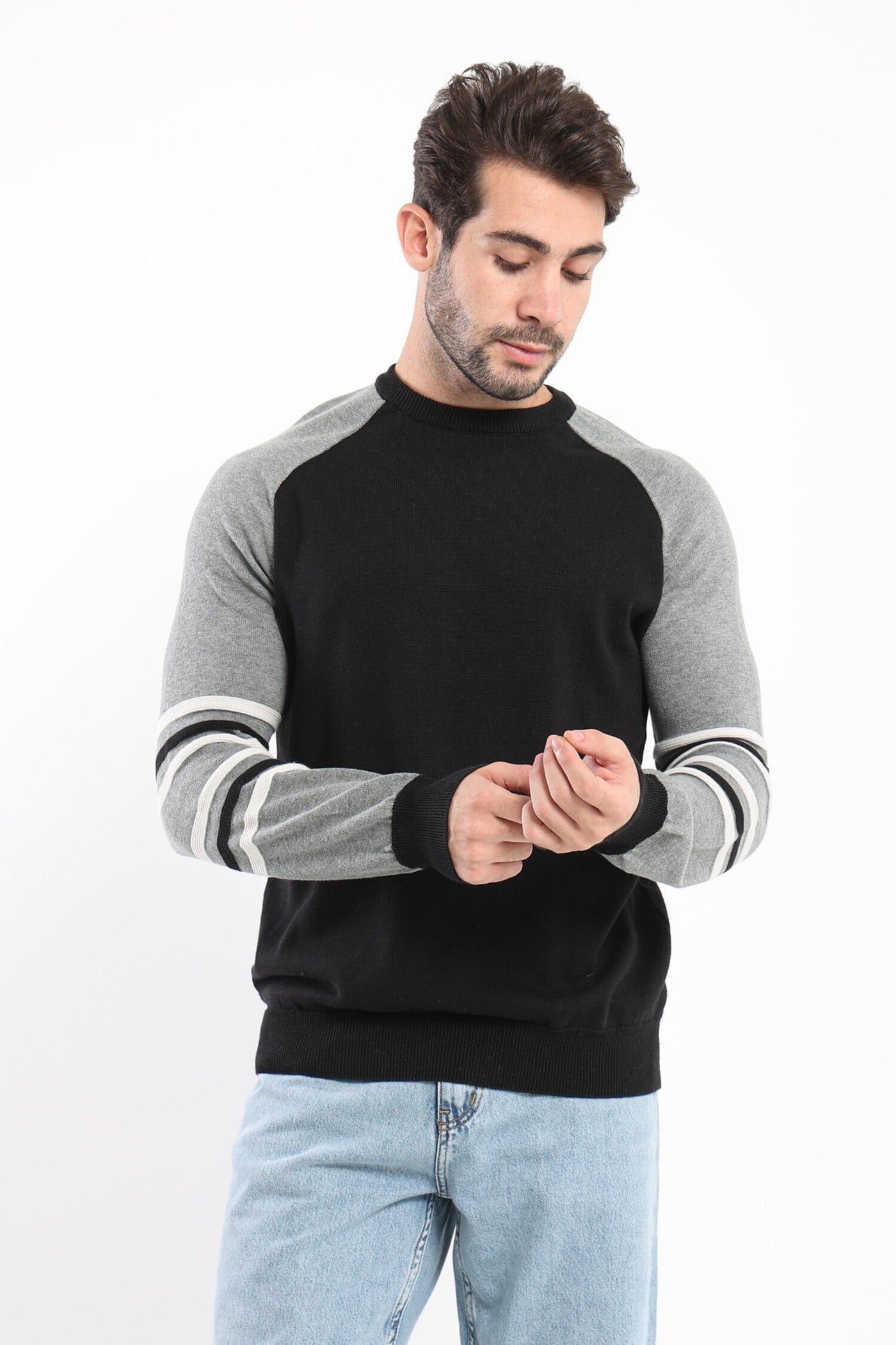Sweater - Tri-tone - Raglan Sleeves