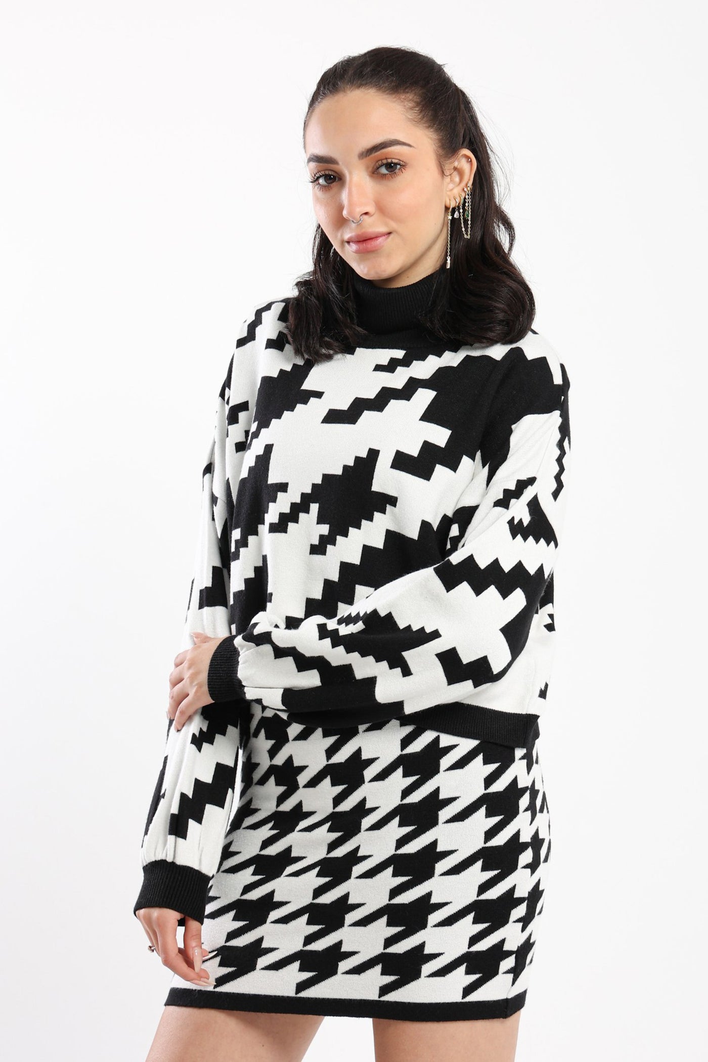 Pullover - Oversized - Houndstooth Pattern