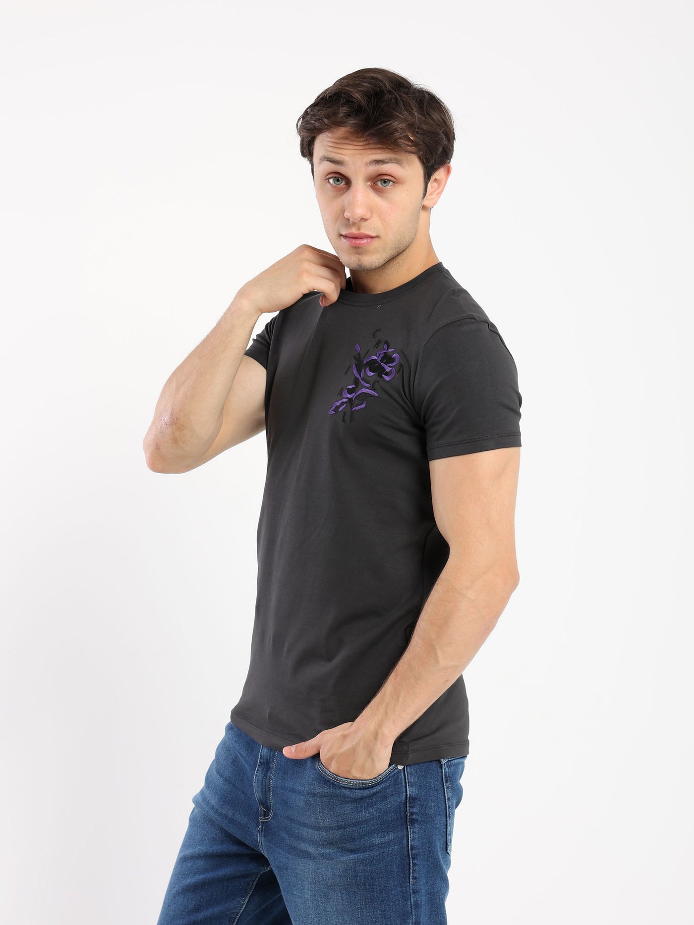 T-Shirt - Embroidered Flower - Muscle Fit