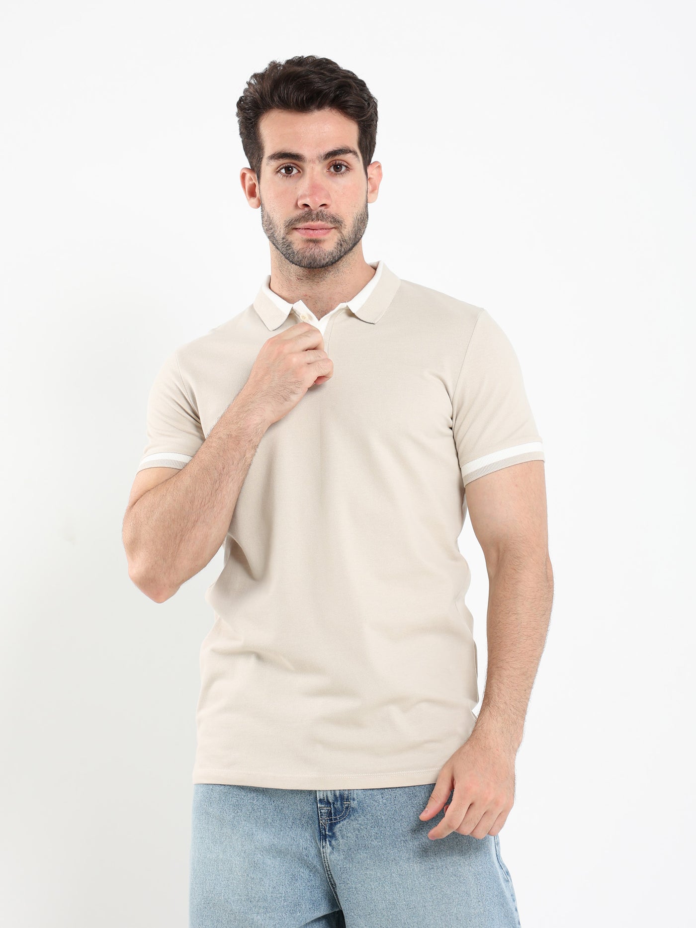 Polo Contrast Line In Collar And Placket