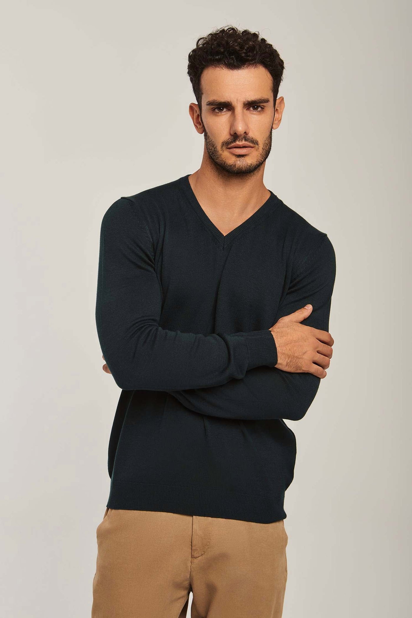 Pullover -  Long Sleeves - V-Neck