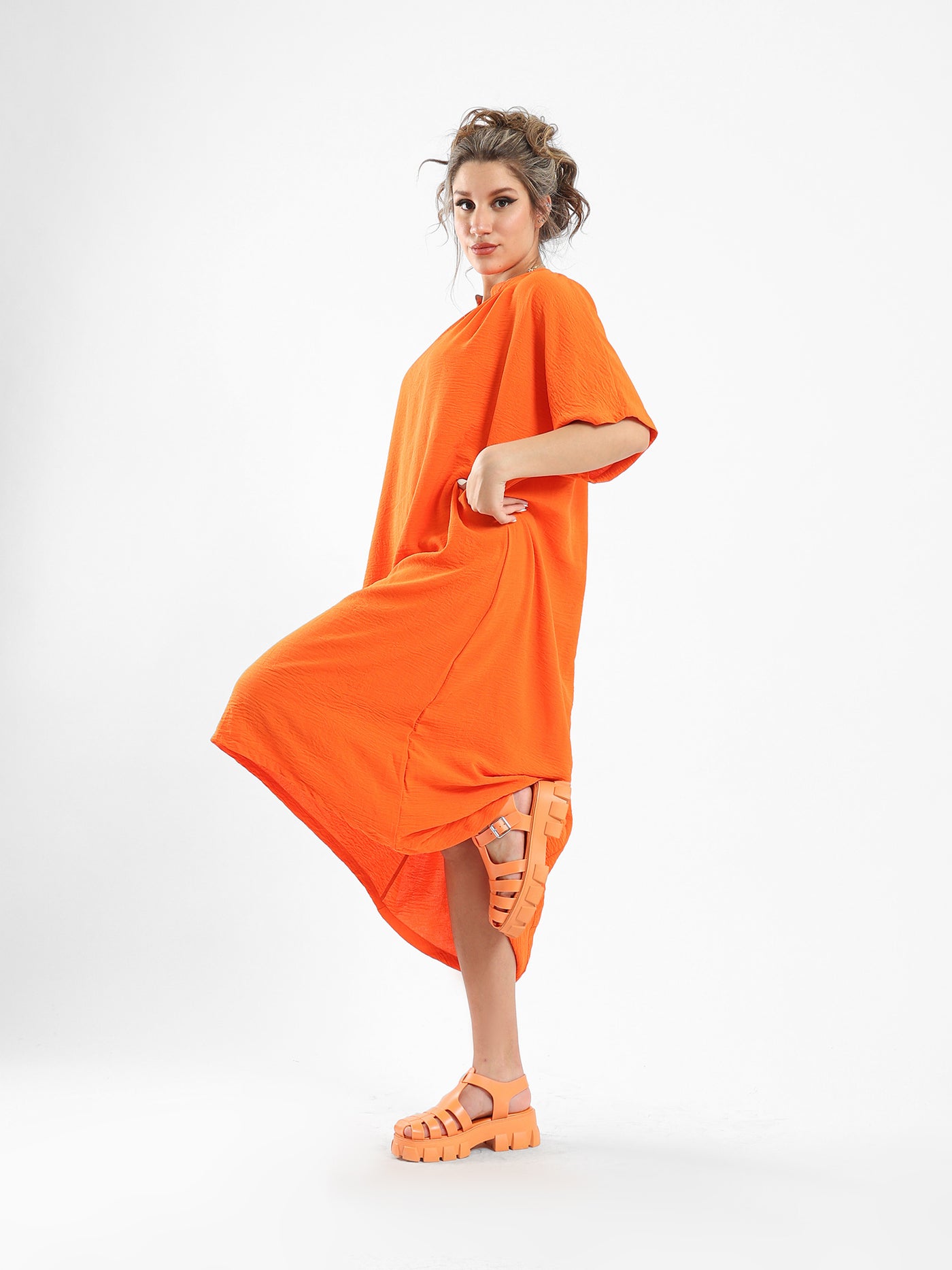 فستان - تصميم هرمي - نصف كم