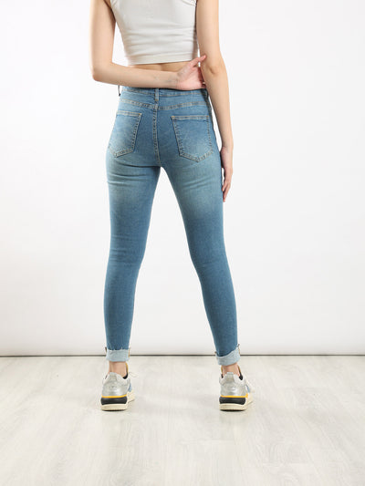 Jeans - Rolled Hem - Medium Waist