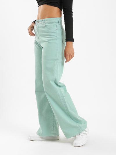 Jeans - Wide Leg - With Pockets