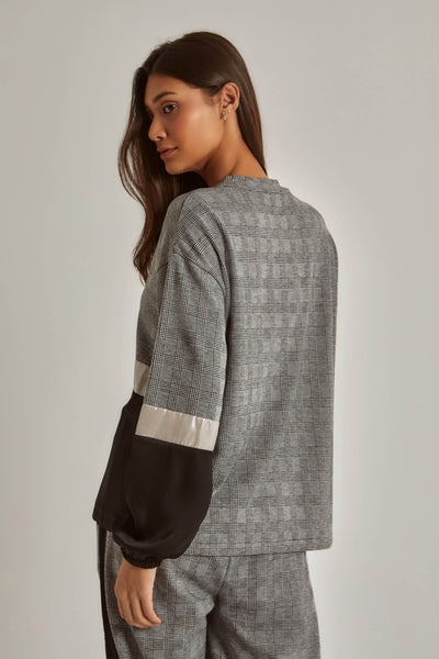 Sweatshirt - Tri-Toned - Elasticated Hem