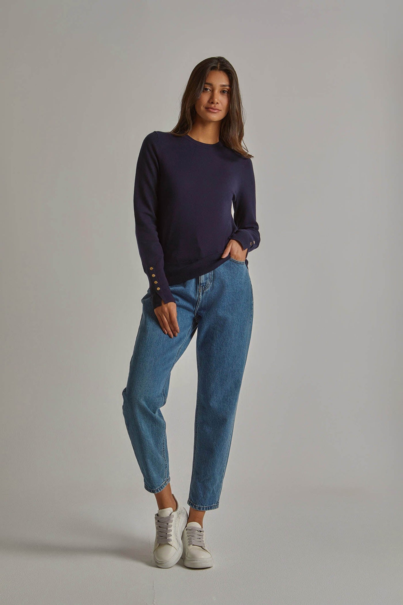 Pullover - Round Neck - Buttoned Sleeves