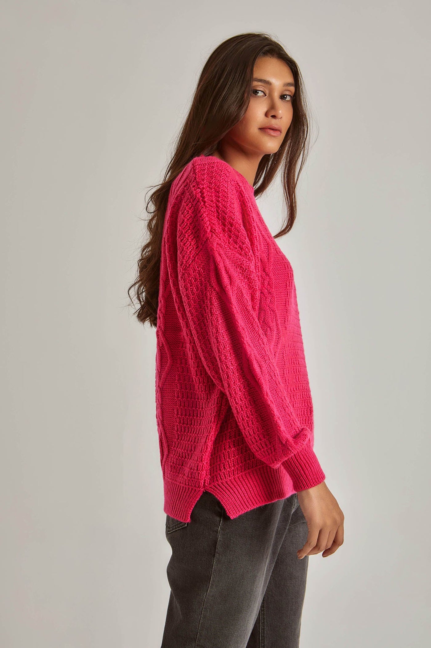 Pullover - Fashionable - Comfy