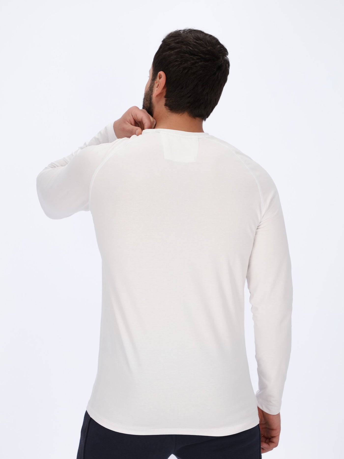Raglan Sleeve Basic T-shirt