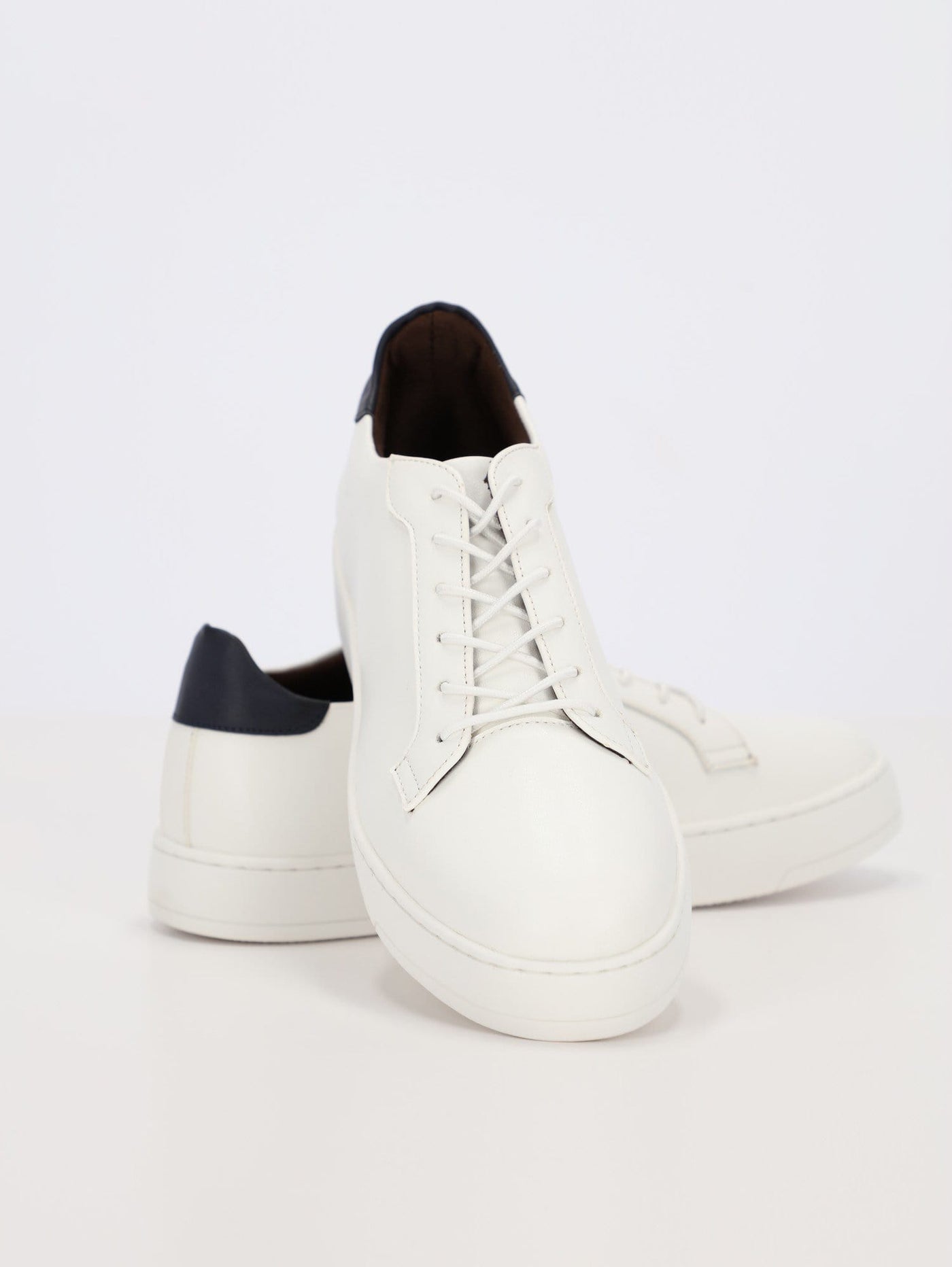 OR Shoes White / 41 Leather upper Low Profile Shoes