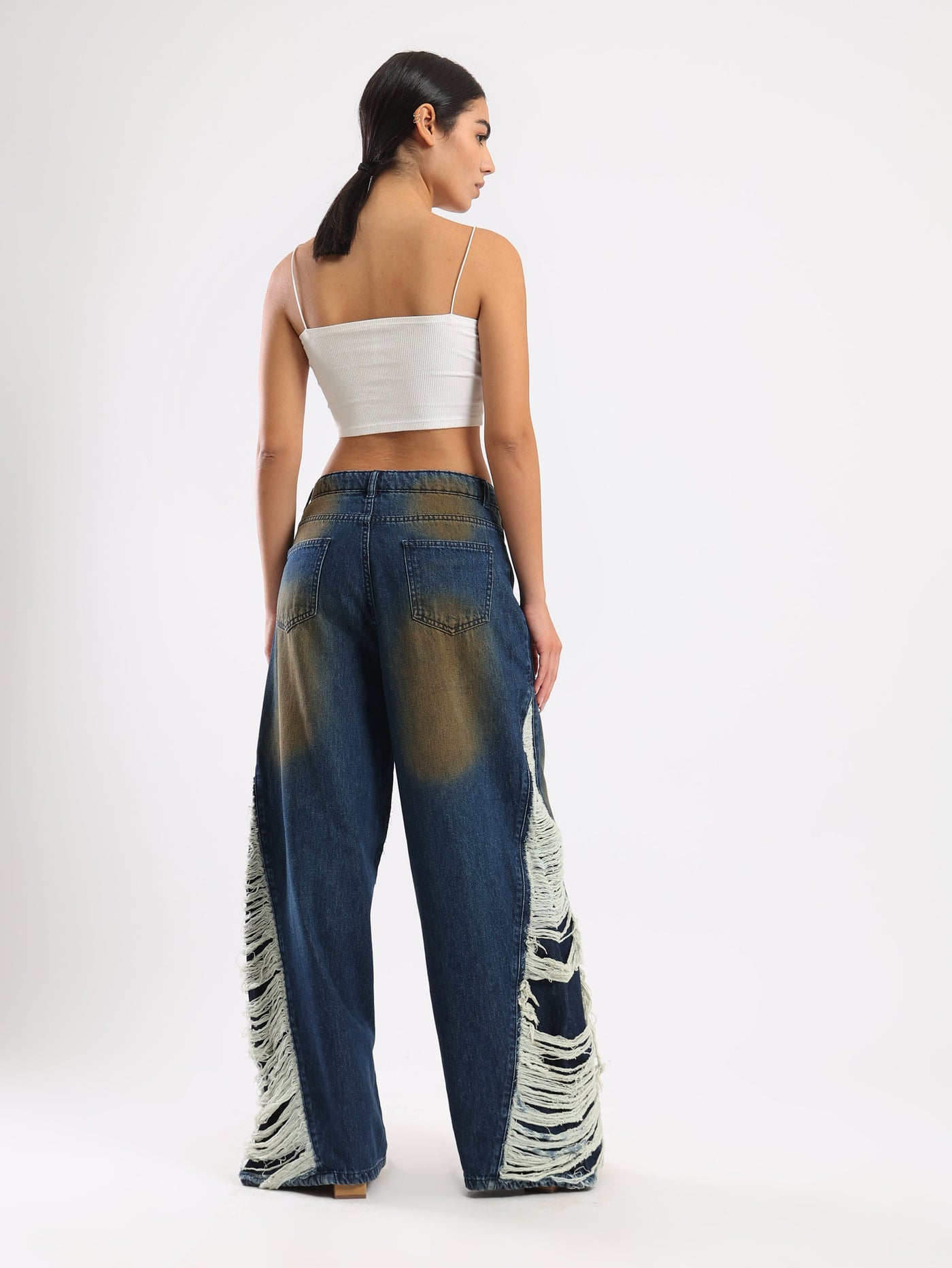 BOLD DISTRESSED BAGGY JEANS