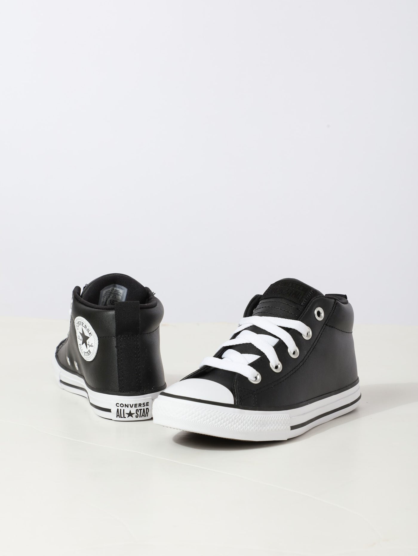 Converse Youth Unisex Chuck Taylor All Star Street Leather Sneakers