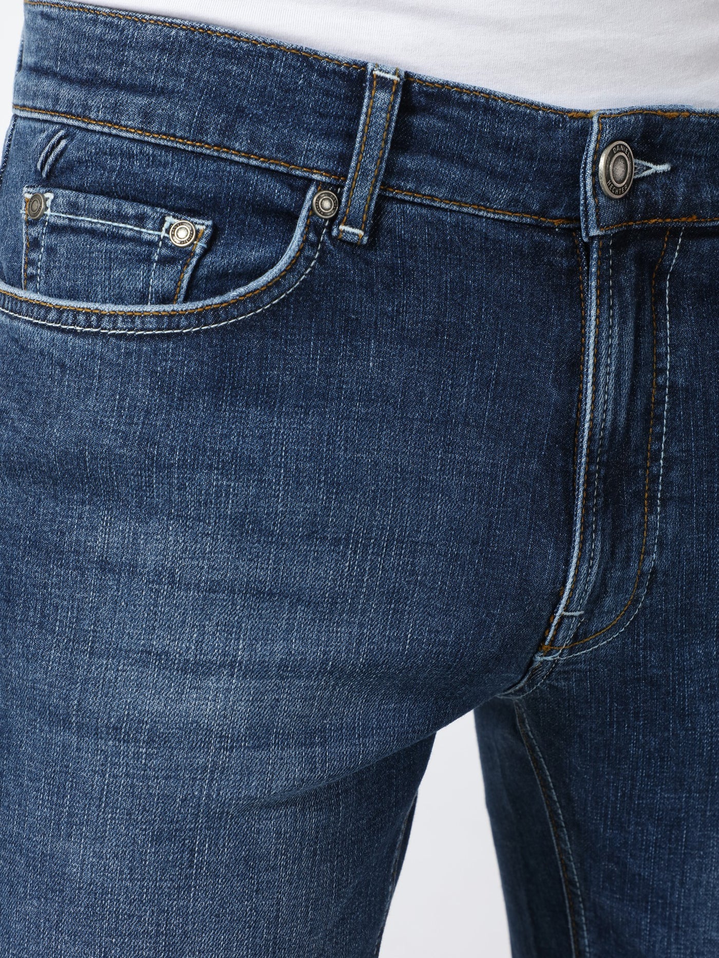 بنطلون جينز - أرجل عادية - تأثير مغسول