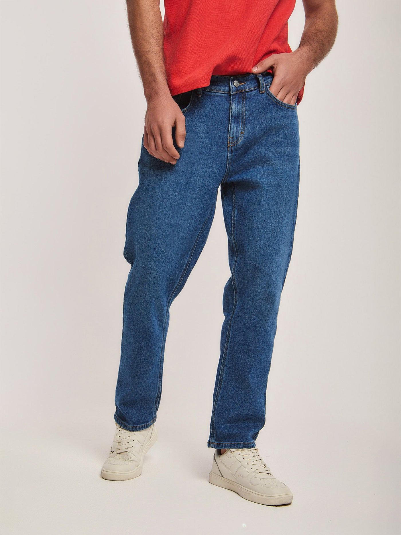 Jeans - Tapered Leg - Casual