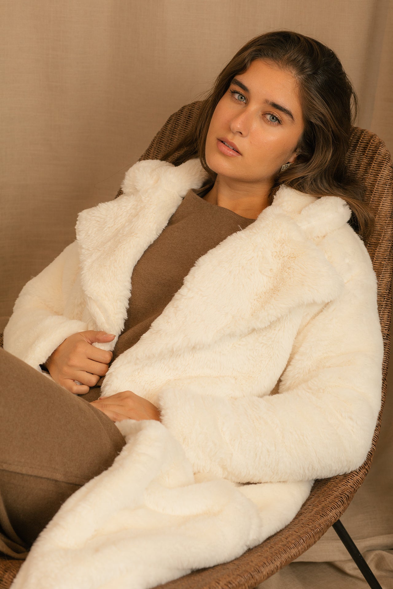 Warm Coat - Faux Fur - Oversize