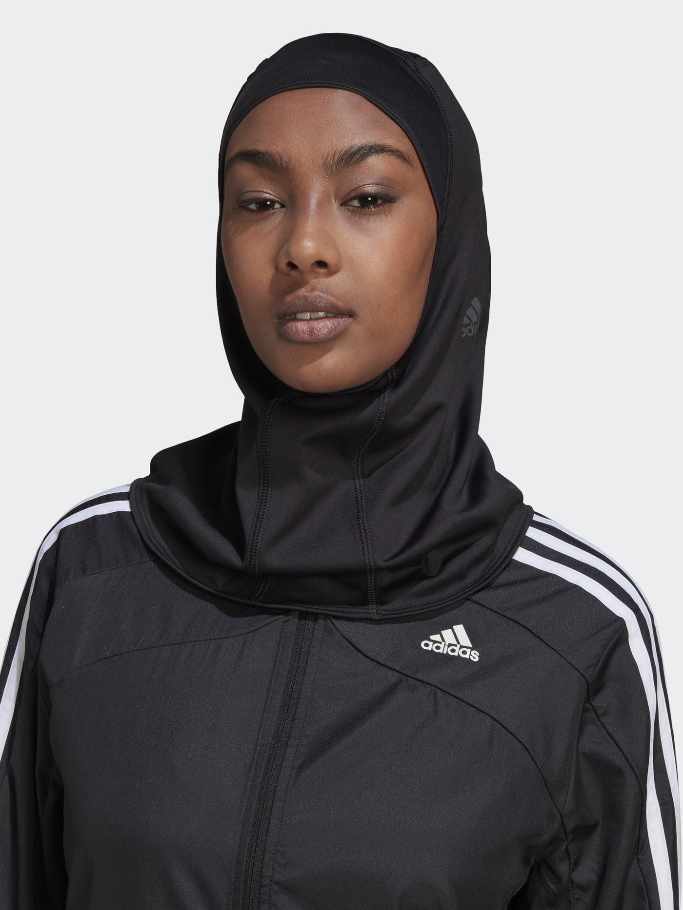 Sport Hijab - Run Icons 3-Stripes