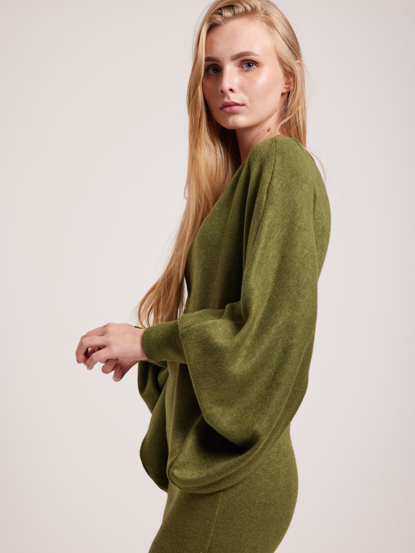 Sweater Dress - Balloon Sleeve - Green