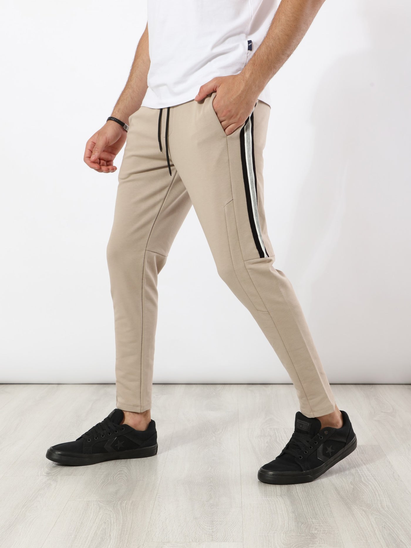 Sweatpants - Side Stripes - Drawstring