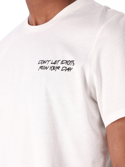 T-Shirt - Chest Text Print